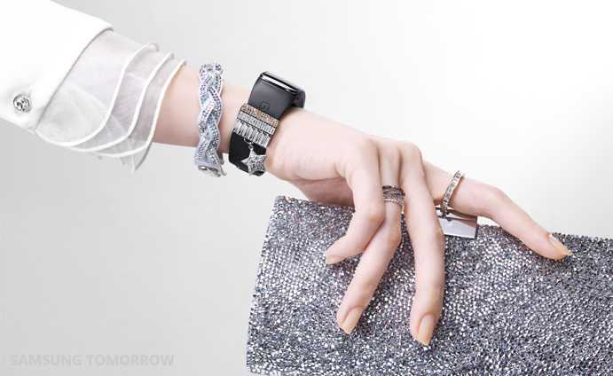 Samsung annuncia gli accessori Swarovski per Galaxy S5 e Gear Fit