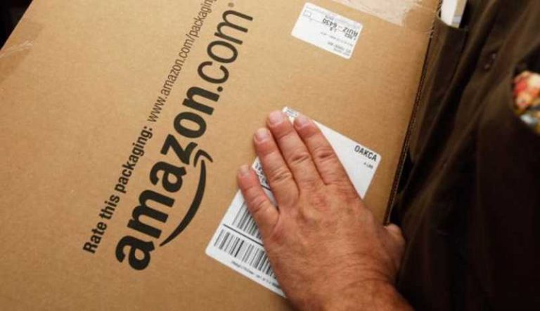 Amazon avvia in Italia 10.000 Pick-up Point presso gli uffici postali