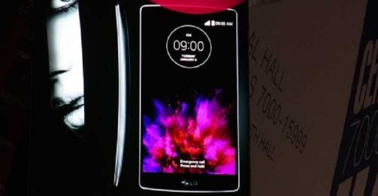 LG G Flex 2 scende ancora di prezzo per raggiungere i soli 249 Euro