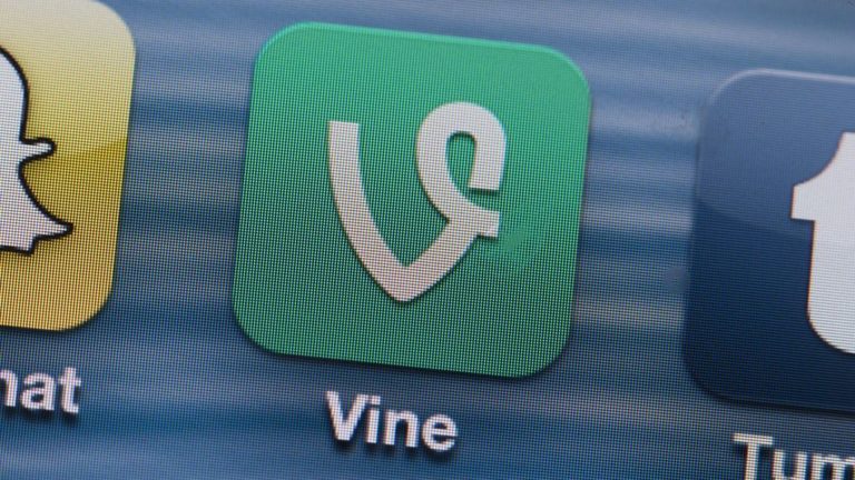 Hype: dai creatori di Vine arriva un servizio per i video in diretta che sfida Facebook