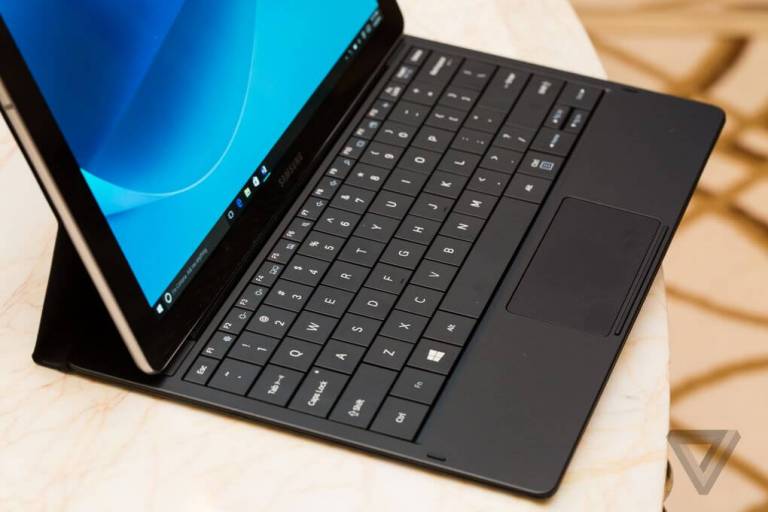 Samsung Galaxy TabPro S2: ecco le specifiche del nuovo tablet con Windows 10