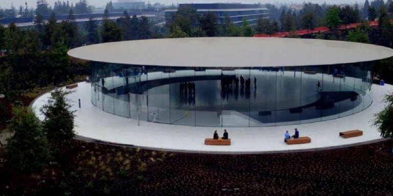 Apple Park: lo Steve Jobs Theater è pronto per iPhone 8