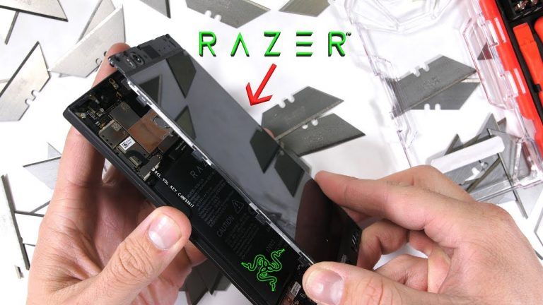 Razer Phone: Zack ci mostra cosa c’è dentro