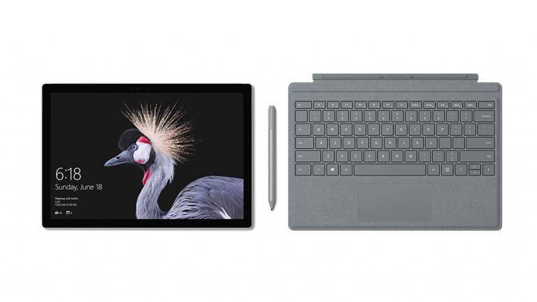 Surface Pro, Microsoft rilascia un nuovo firmware per il suo 2 in 1