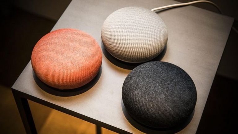 Google Home Mini disponibile in Italia e gratis, ma non per tutti