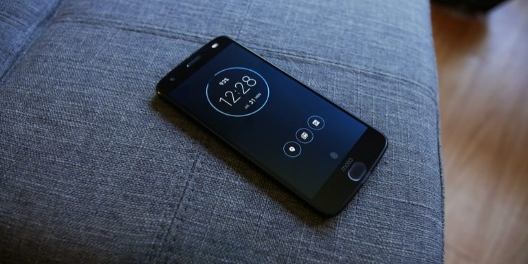 La pellicola schermo di Moto Z2 Force mostra segni di cedimento