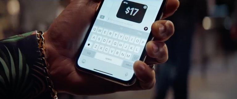 Apple Pay e iMessage, tutto molto facile nello spot di Apple