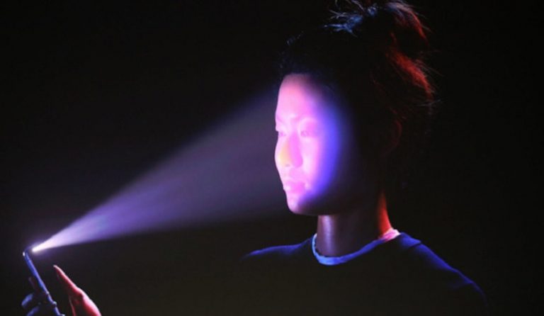 Face ID: nel futuro includerà scansione delle vene del viso