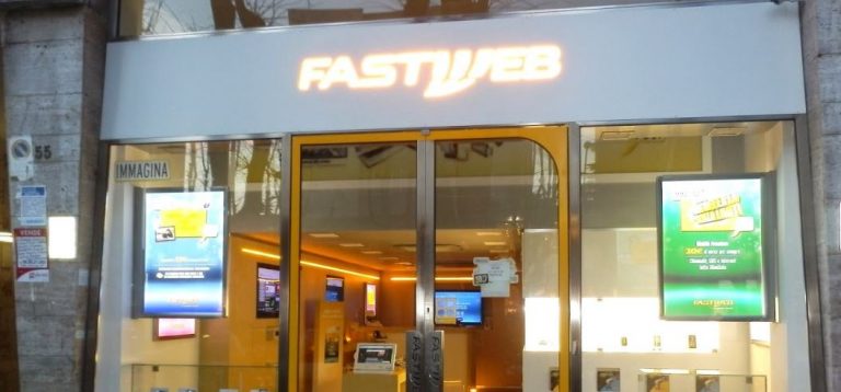 Fastweb la fa grossa: aumenti in vista per i clienti dal 1 agosto 2018