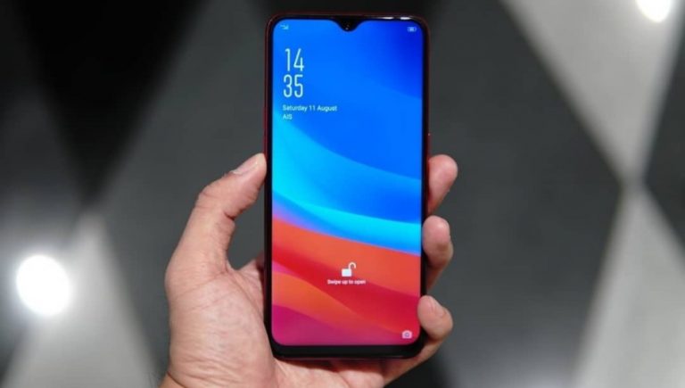 Oppo F9 si mostra in immagini reali prima del lancio