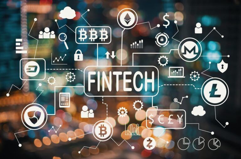 Fintech spopola: 14 milioni di italiani usano lo smartphone per gestire il proprio denaro