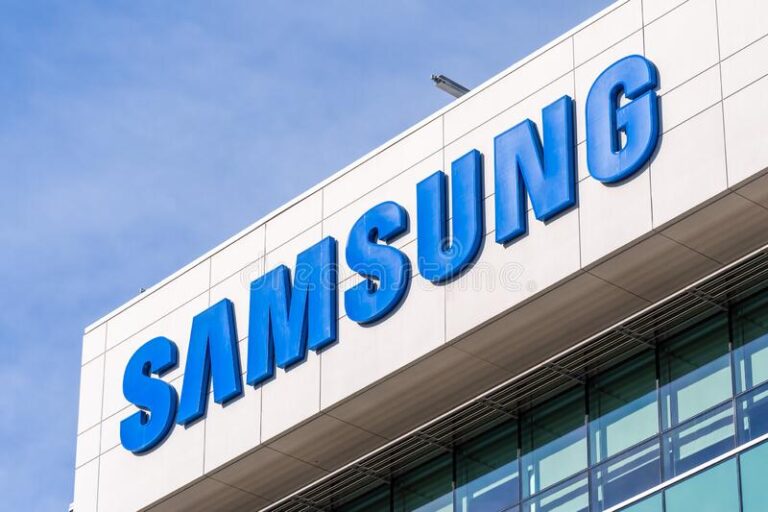 Samsung vittima degli hacker: rubati 190GB di dati, sicurezza smartphone a rischio